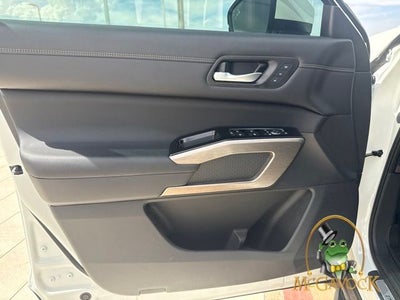 2023 Nissan Pathfinder Platinum