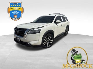 2023 Nissan Pathfinder Platinum