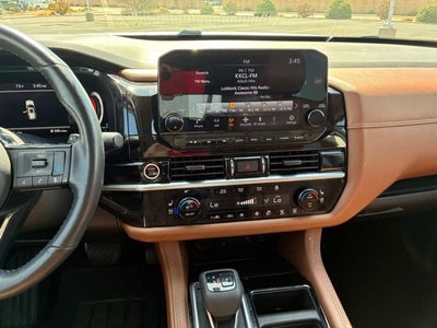 2023 Nissan Pathfinder Platinum