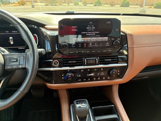 2023 Nissan Pathfinder Platinum