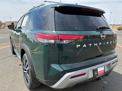 2023 Nissan Pathfinder Platinum