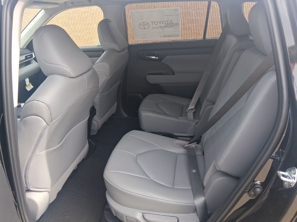 2026 Toyota Highlander Hybrid Hybrid XLE