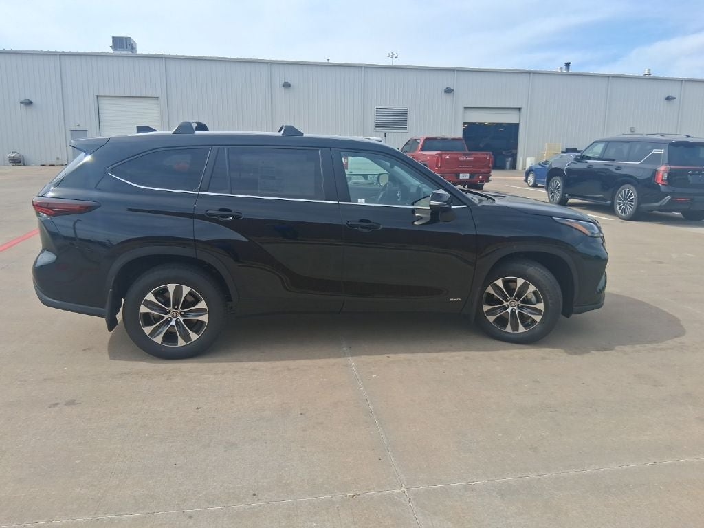2026 Toyota Highlander Hybrid Hybrid XLE