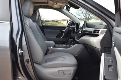 2023 Toyota HIGHLANDER L