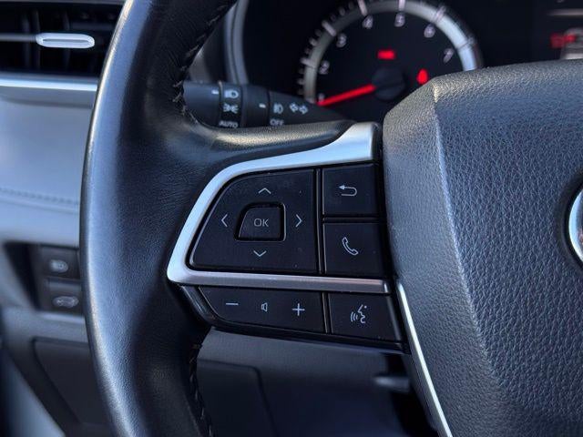 2022 Toyota HIGHLANDER LE