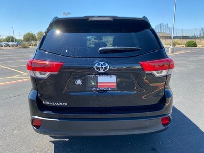 2019 Toyota HIGHLANDER LE