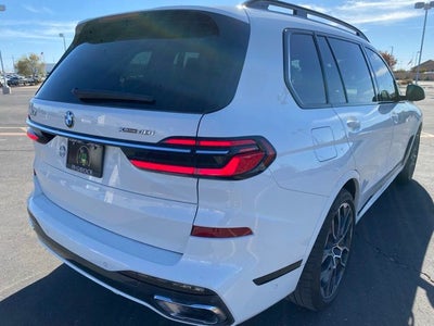 2025 BMW X7 xDrive40i