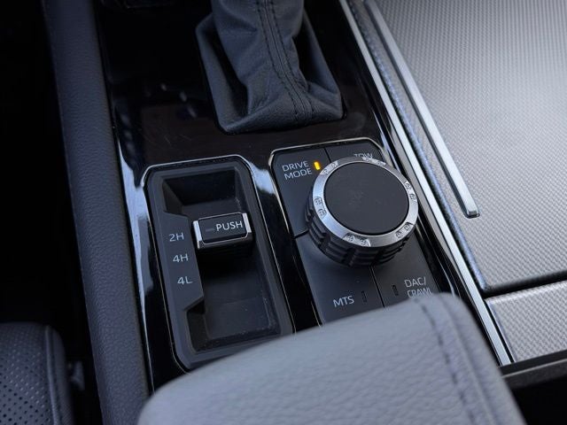 2025 Toyota SEQUOIA 4WD SR5