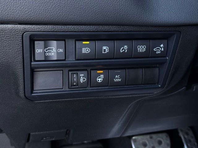 2025 Toyota SEQUOIA 4WD SR5