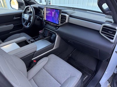 2025 Toyota SEQUOIA 4WD SR5