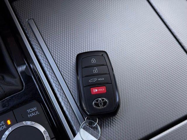 2025 Toyota SEQUOIA 4WD SR5