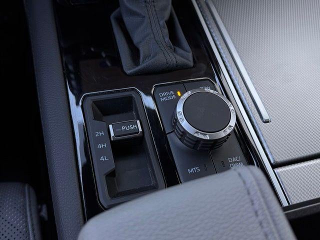 2025 Toyota SEQUOIA 4WD SR5