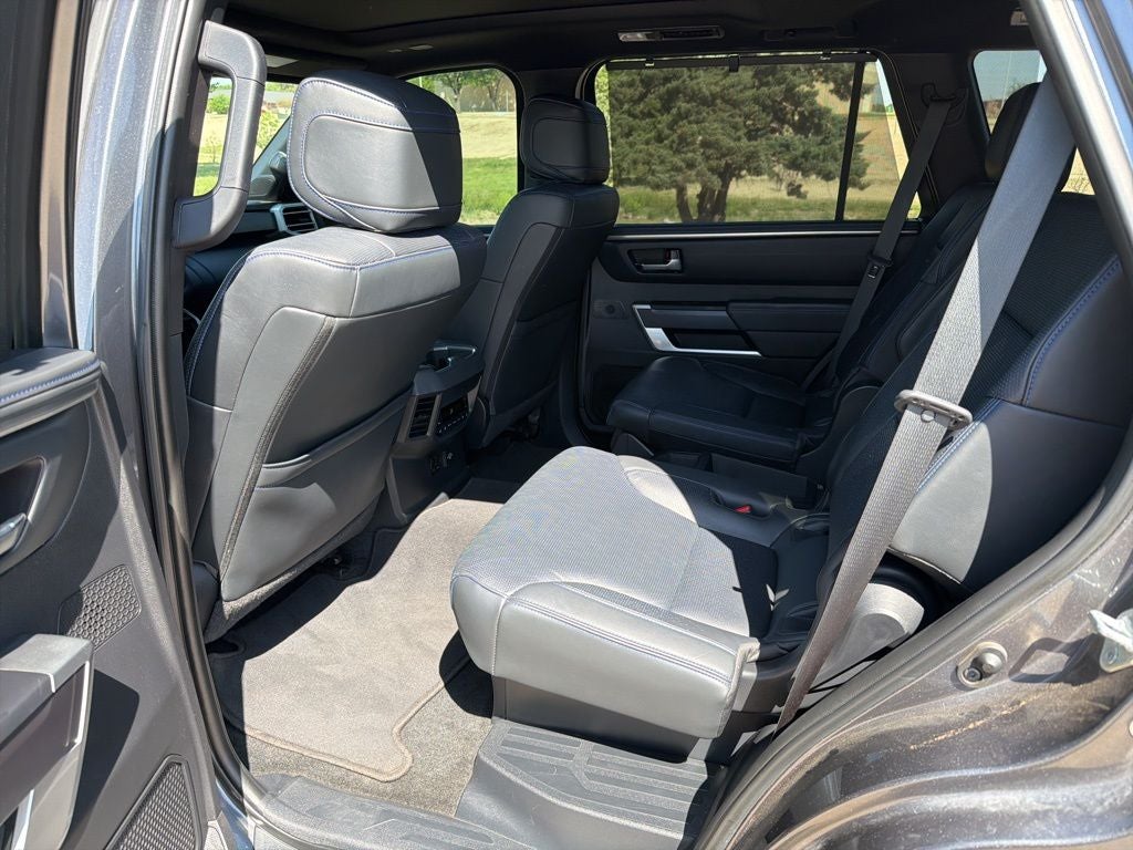 2023 Toyota SEQUOIA 4WD Platinum