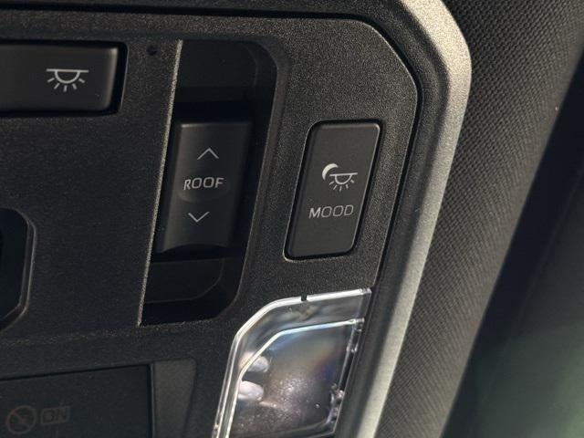 2023 Toyota SEQUOIA 4WD Platinum