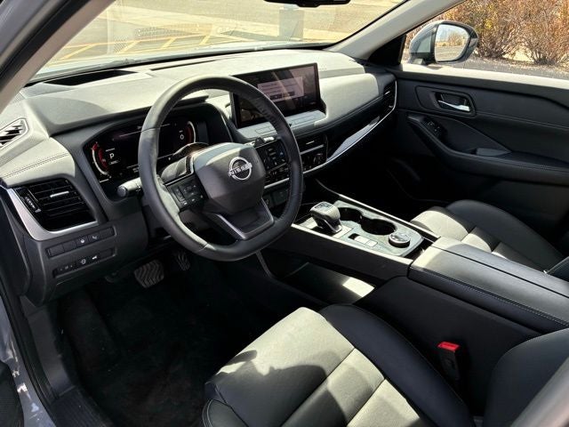 2025 Nissan Rogue SL