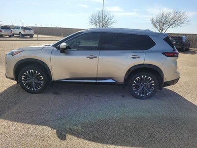 2024 Nissan Rogue Platinum