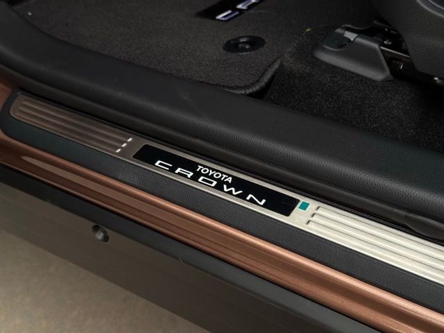 2025 Toyota Toyota Crown Signia Limited