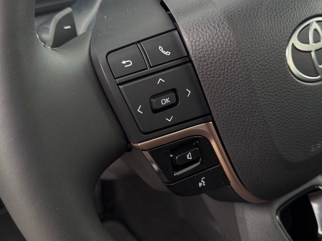 2025 Toyota Toyota Crown Signia Limited