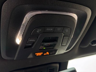 2025 Toyota Toyota Crown Signia Limited