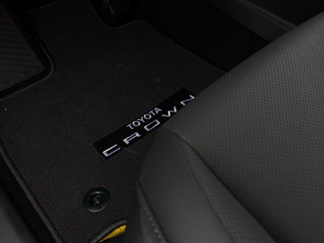 2025 Toyota Toyota Crown Signia Limited