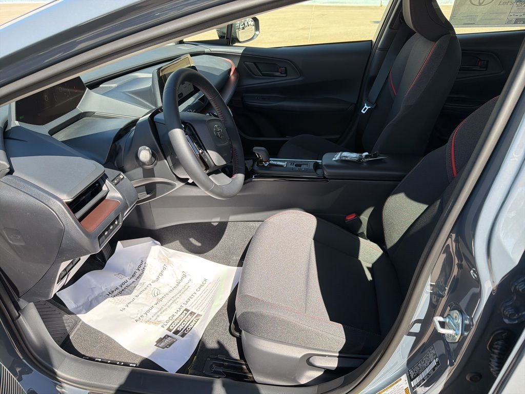 2026 Toyota Prius Plug-in Hybrid SE