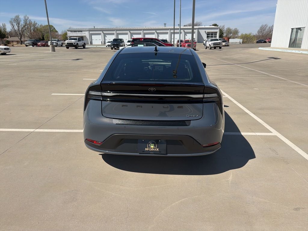 2026 Toyota Prius Plug-in Hybrid SE