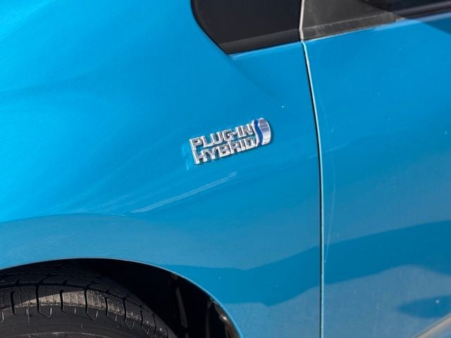 2021 Toyota PRIUS PRIME LE