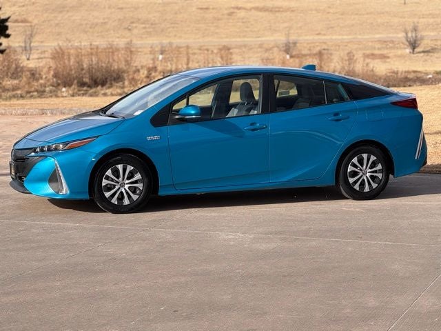 2021 Toyota PRIUS PRIME LE