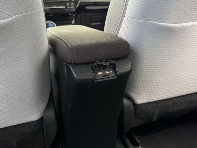 2021 Toyota PRIUS PRIME LE