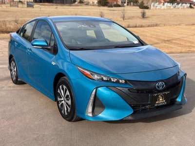 2021 Toyota PRIUS PRIME LE