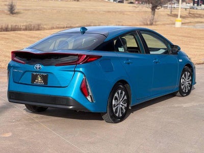 2021 Toyota PRIUS PRIME LE