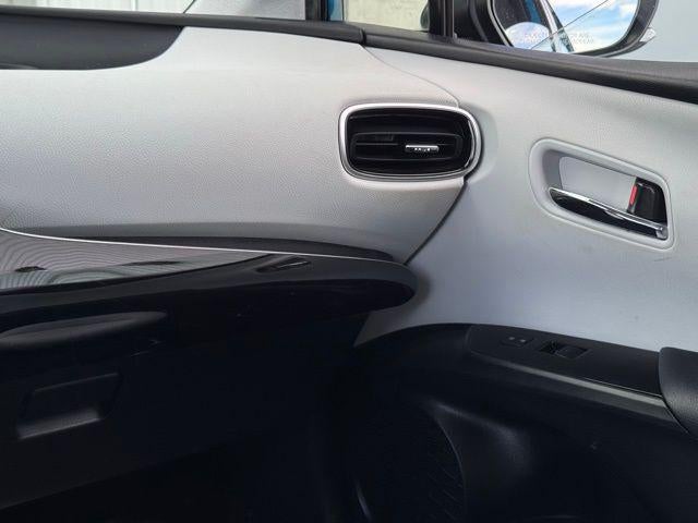 2021 Toyota PRIUS PRIME LE