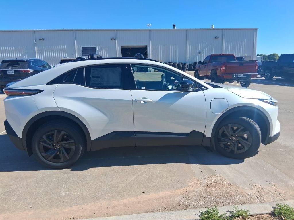 2026 Toyota C-HR SE