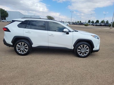 2020 Toyota RAV4 XLE Premium